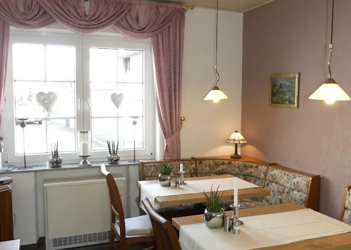 בית אירוח Weingut & Gaestehaus Edwin Hoffmann